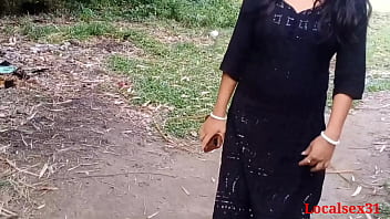 African-American housewife engages in outdoor sex with local man (Official video)